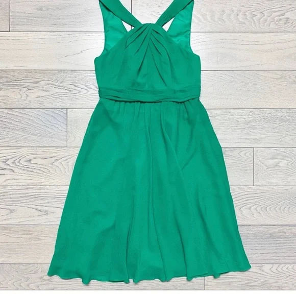 David's Bridal Dresses David Bridal Kelly Green Chiffon Y Neck